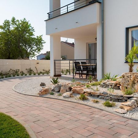 Villa Anja 2Nd Floor Peroj Ngoại thất bức ảnh