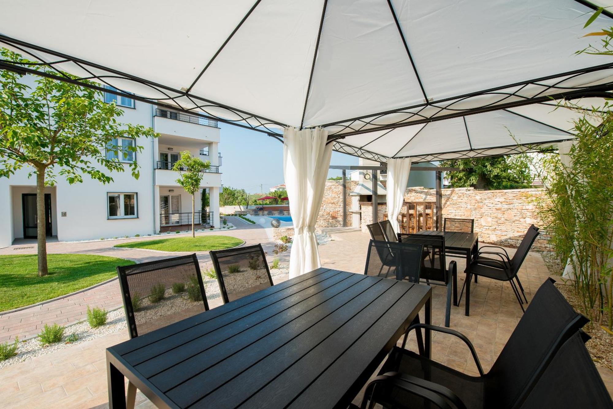 Villa Anja 2Nd Floor Peroj Ngoại thất bức ảnh
