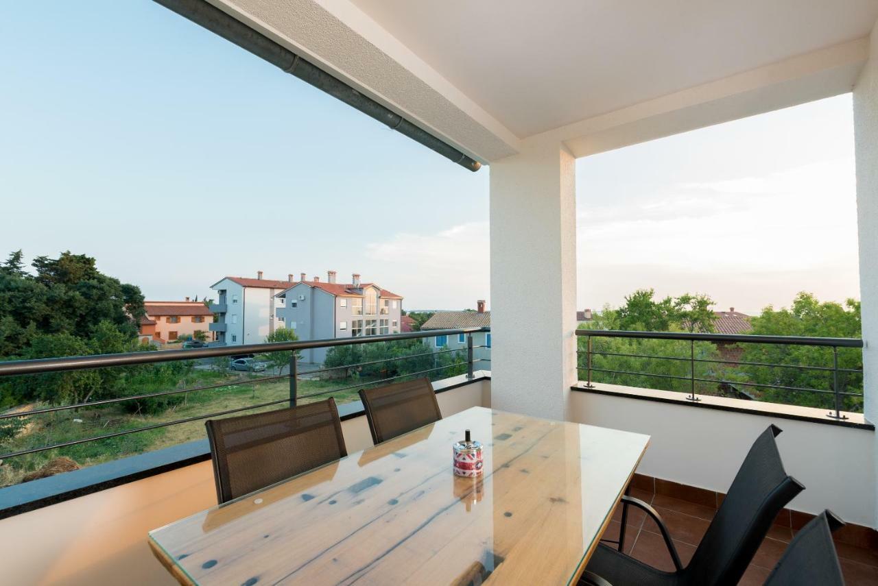 Villa Anja 2Nd Floor Peroj Ngoại thất bức ảnh