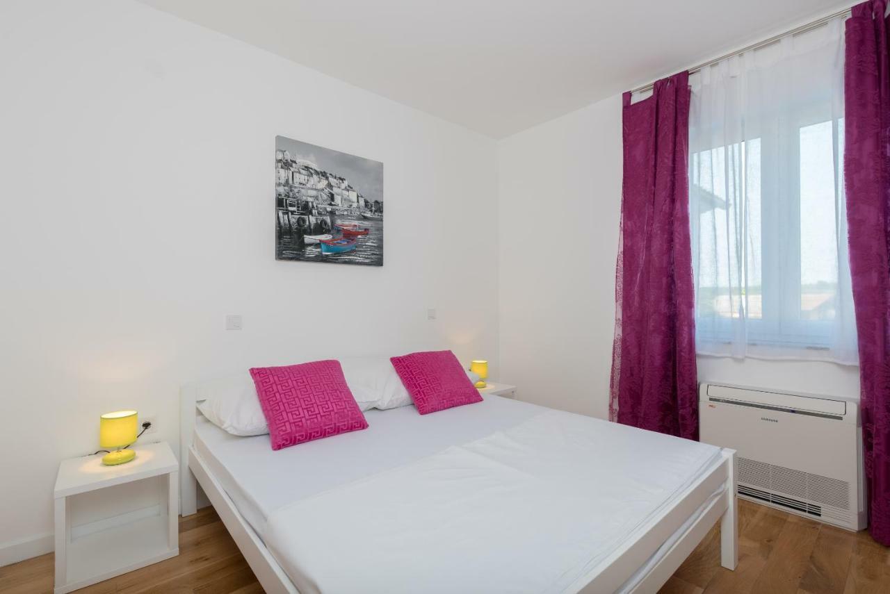 Villa Anja 2Nd Floor Peroj Ngoại thất bức ảnh