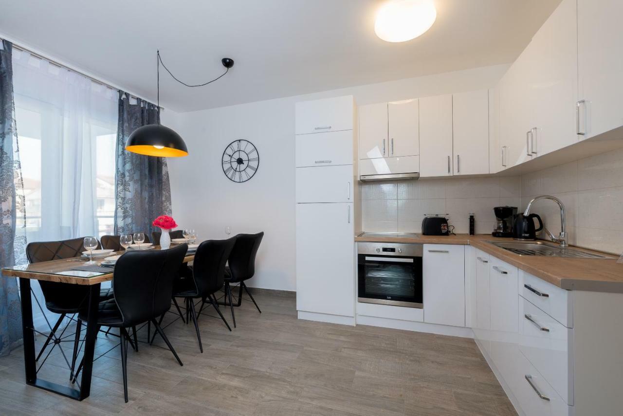 Villa Anja 2Nd Floor Peroj Ngoại thất bức ảnh